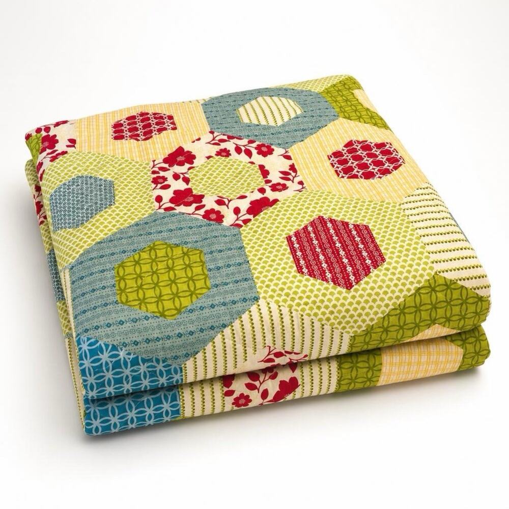 Better Homes And Garden Honeycombs Quilt Blanket Twin 63x86” Floral Cottagecore
